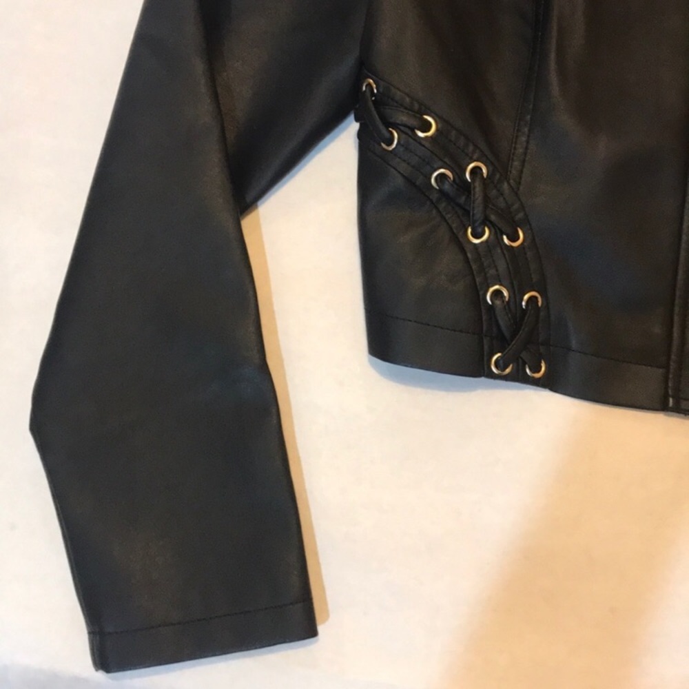 🚨 FAUX LEATHER JACKET - Picture 6 of 9